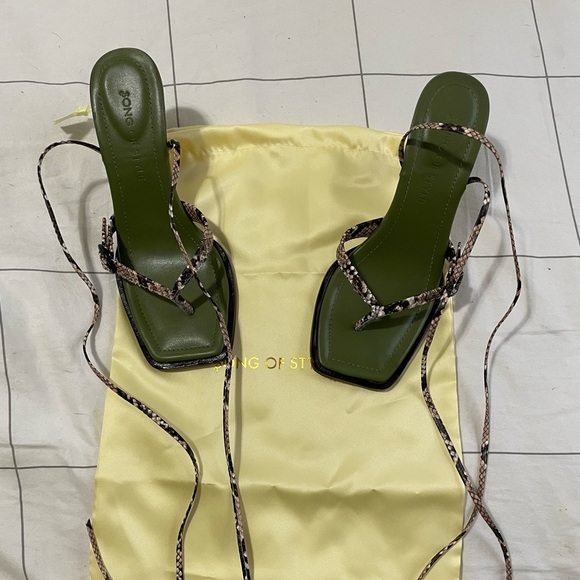 Song of Style Cleo Heel - Picture 4 of 8